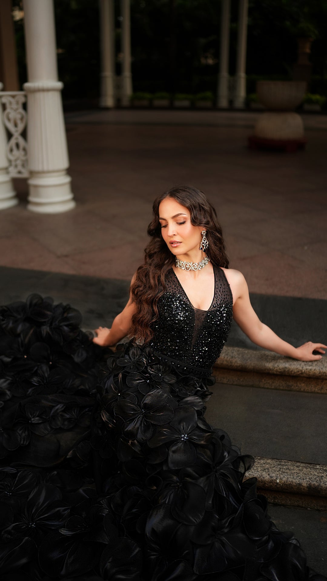 BLACK FLORAL TEXTURED GOWN